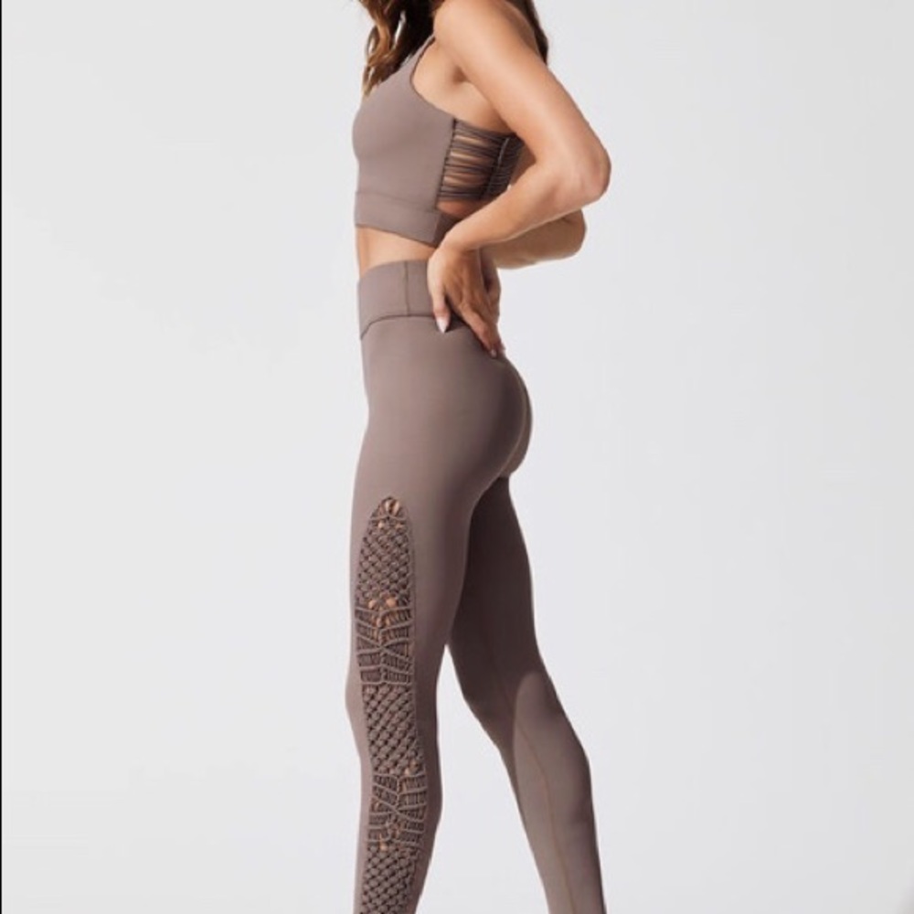 Carbon 38 Leggings. Never worn
